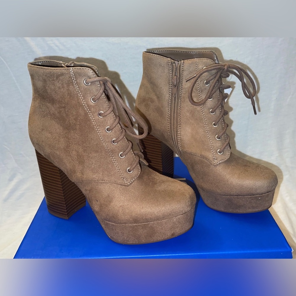 Shiekh Lace Up Booties Size 7